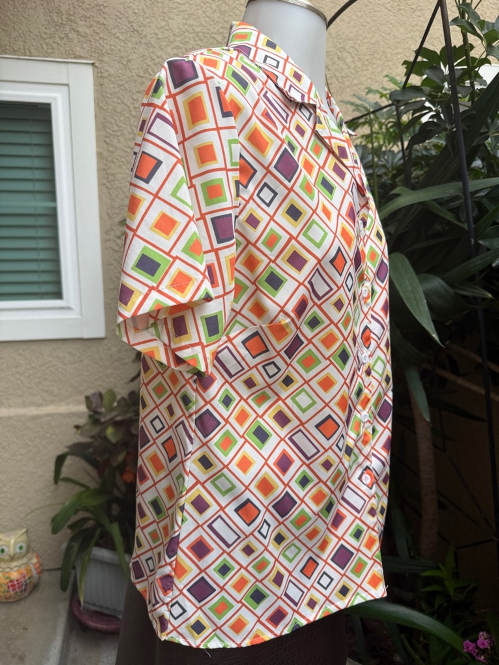 Vintage 70’s Multicolored Short Sleeve Geo Print Button-Up Blouse - Picture 6 of 9